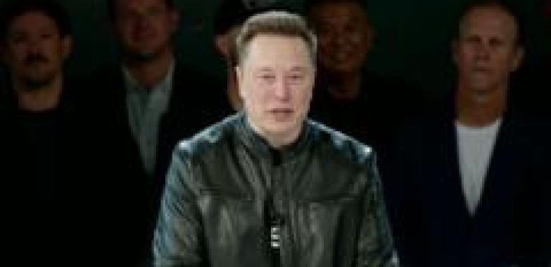 Elon Musk becomes world’s first trillionaire as SpaceX soars in stock market debut