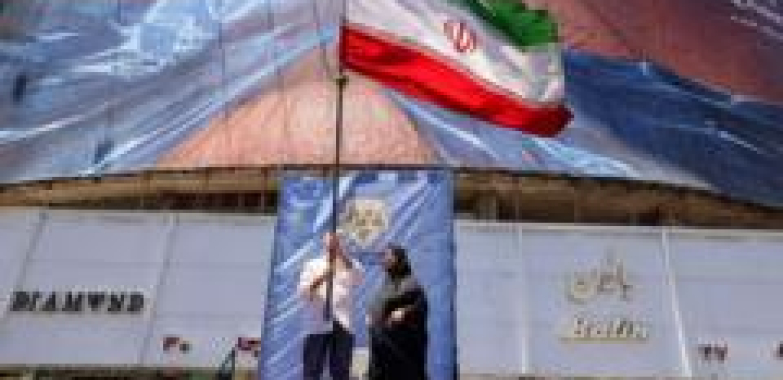 US and Iran reach tentative deal to extend ceasefire, US officials say