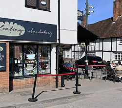 Loafing Cafe & Bakery