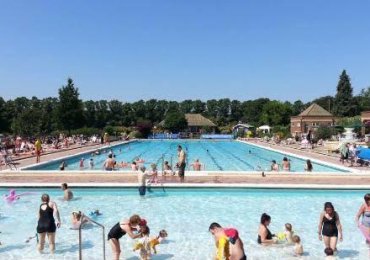 Hitchin Swim Centre Car Park