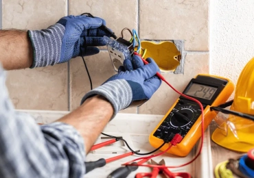 ROBERTS ELECTRICAL INSTALLATIONS LTD