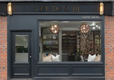 Studio 10