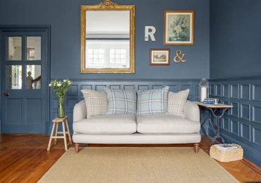 Sofas & Stuff