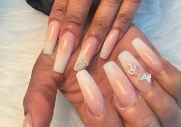 a-star nails