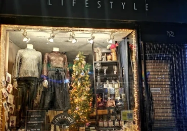 Chloe James Lifestyle