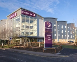 Premier Inn Watford Central hotel