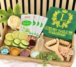 LUXURY NAILS 96