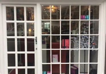 Jolie Nail & Beauty Salon